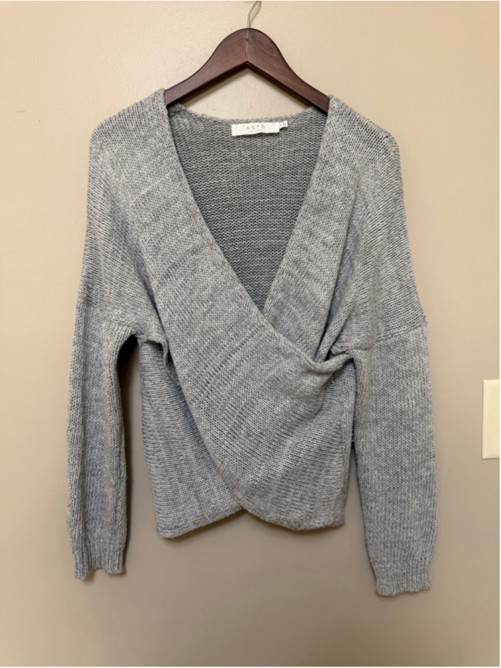 ASTR Sweater - Picture 2 of 5